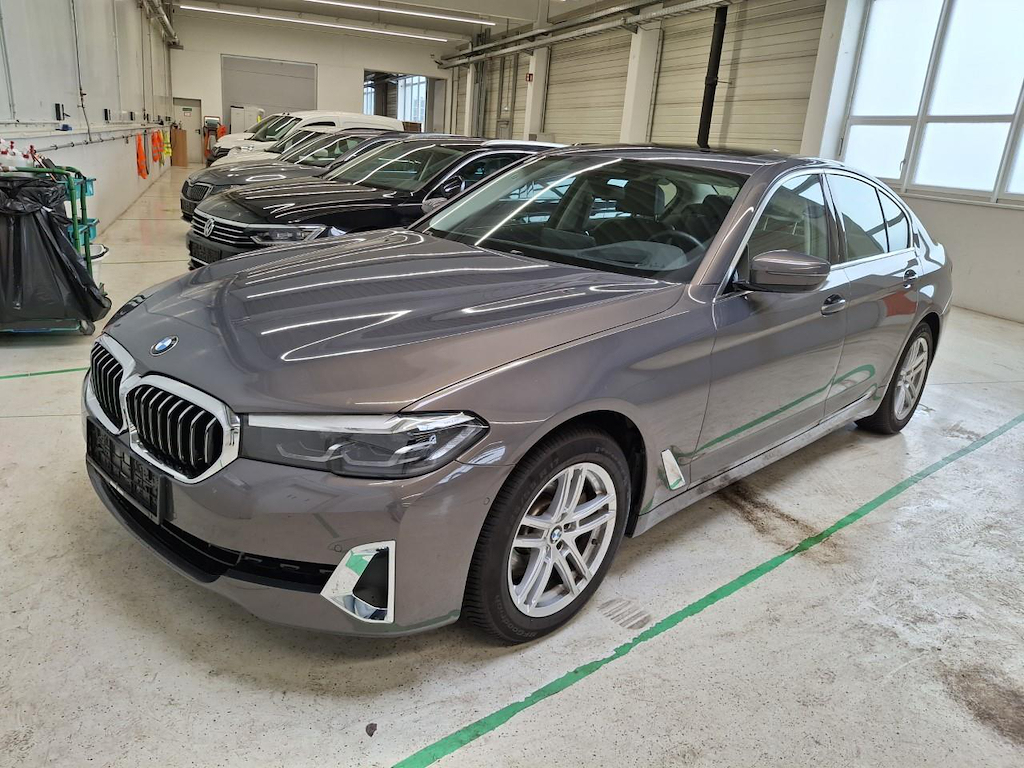 BMW SERIES 5 520d A 140KW